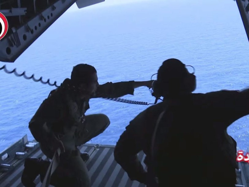 EgyptAir: l'une des deux boîtes noires de l'Airbus repêchée