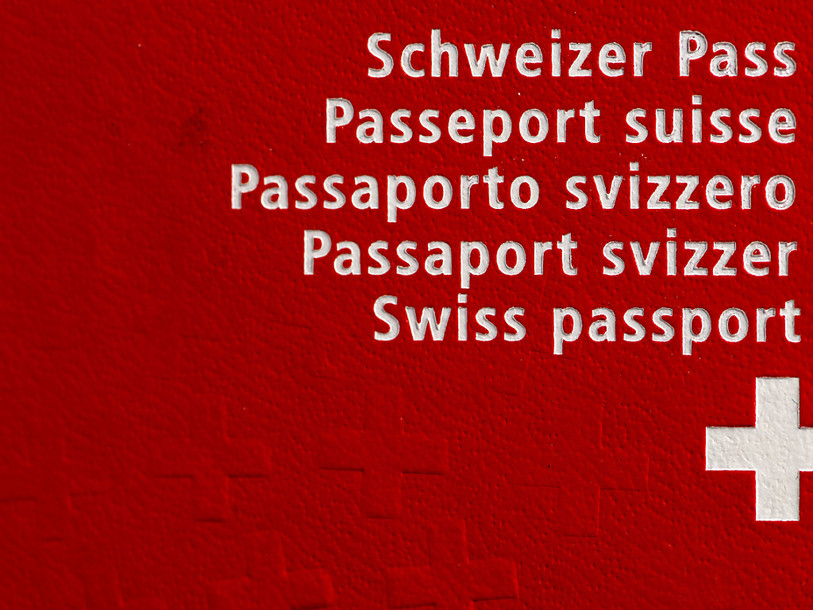 Tours de vis pour les candidats au passeport suisse dès 2018