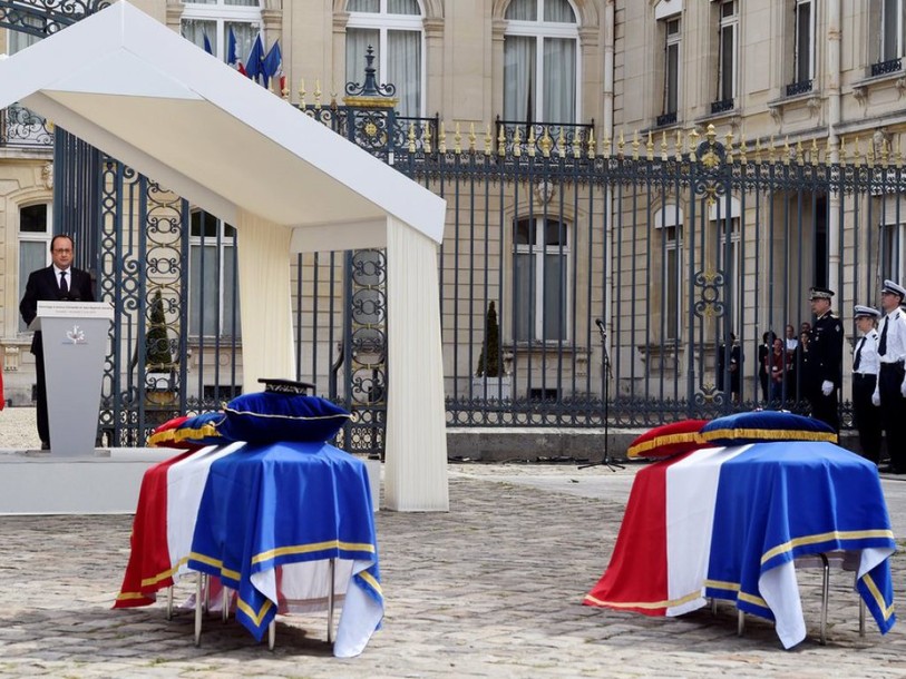 Lutte implacable après la mort de fonctionnaires