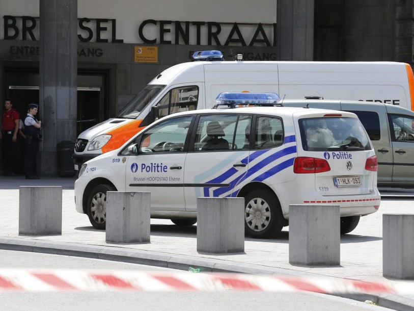 Alerte à la bombe à Bruxelles: un homme arrêté
