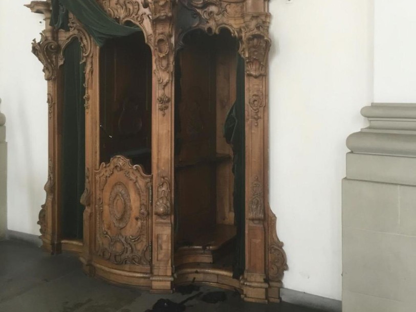 Eau bénite pour éteindre un incendie à la cathédrale de St-Gall