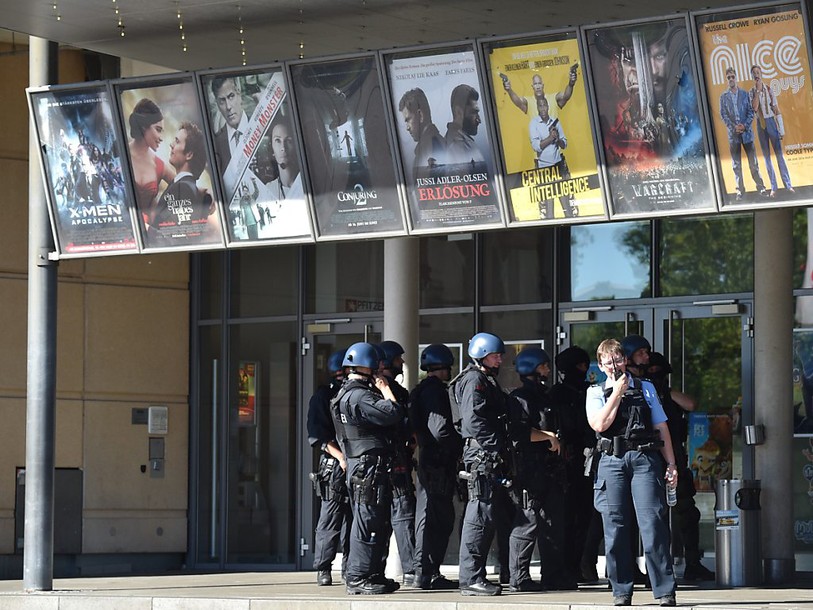 Fusillade dans un cinéma près de Mannheim: un homme abattu
