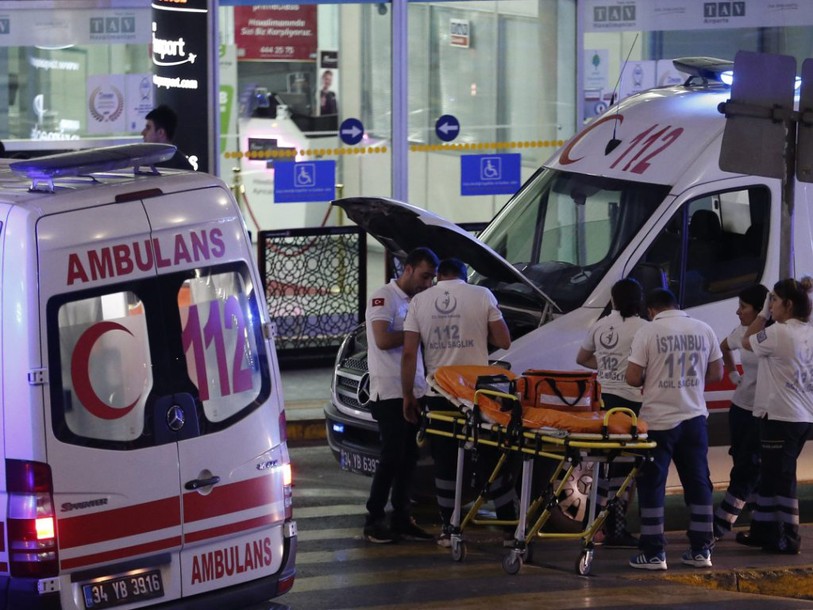 Un attentat-suicide fait au moins dix morts à l'aéroport d'Istanbul