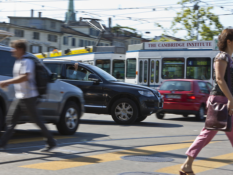 Le Conseil fédéral veut des projets pilotes pour taxer la mobilité