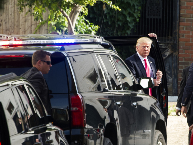 En quête d'unité républicaine, Trump rencontre des élus au Congrès