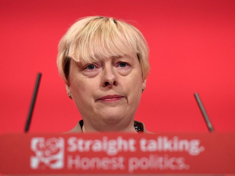 Une femme pour disputer la tête du Labour à Jeremy Corbyn