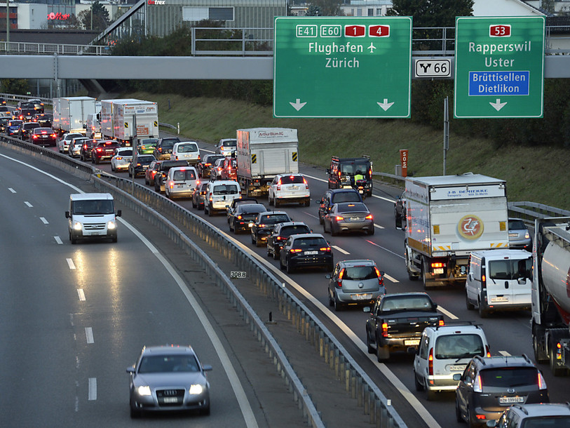 A 80 km/h pour fluidifier le trafic: la mesure défendue par l'OFROU