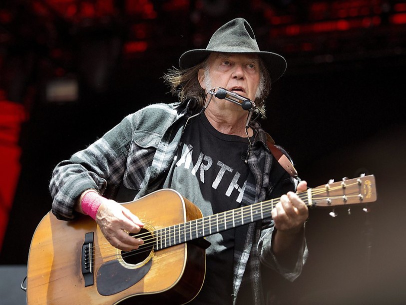 Neil Young met en transe Montreux avec trois heures de concert
