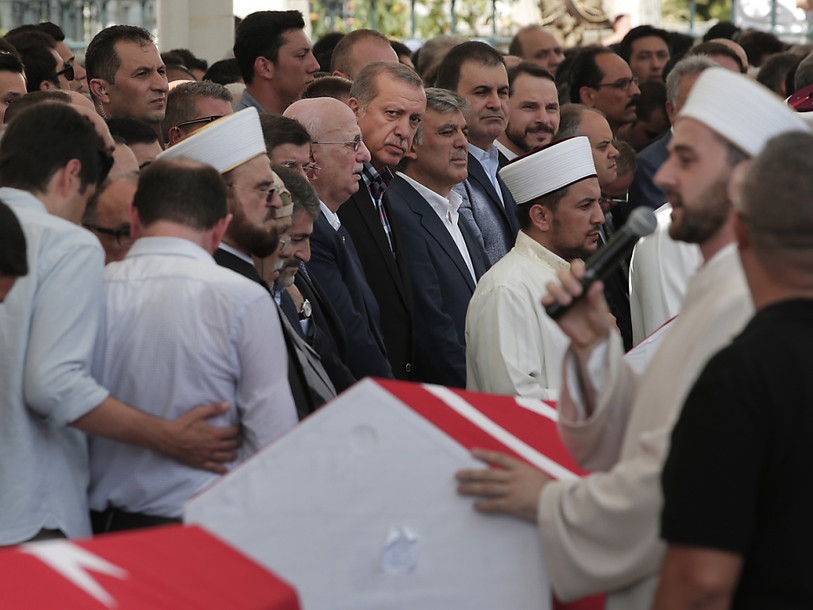 Putsch: Erdogan fait arrêter son principal conseiller militaire