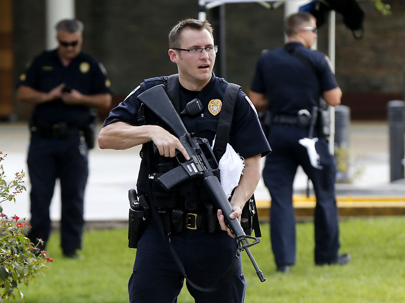 Un inconnu ouvre le feu sur la police américaine à Baton Rouge