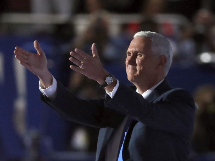 Mike Pence accepte l'investiture de candidat républicain
