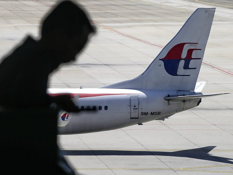 Toujours pas trace du vol MH370, suspension des recherches en vue