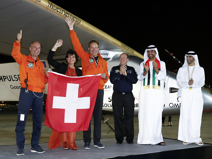 Solar Impulse 2 a bouclé son tour du monde à Abou Dhabi
