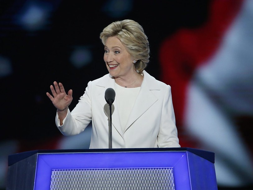 Clinton accepte d'être la candidate démocrate à la présidentielle