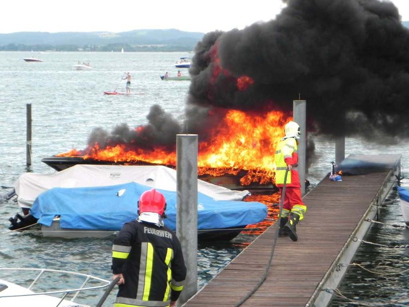 Un blessé suite à l'incendie d'un bateau à Berlingen (TG)