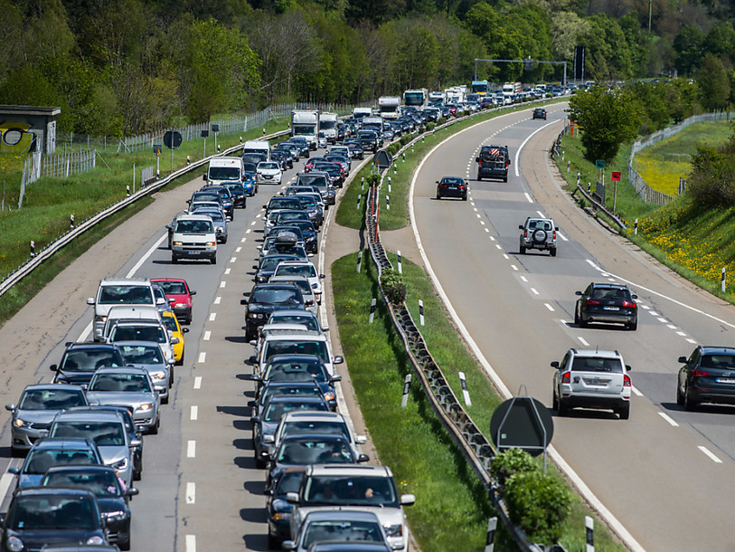 Les bouchons devant le tunnel du Gothard ont perduré