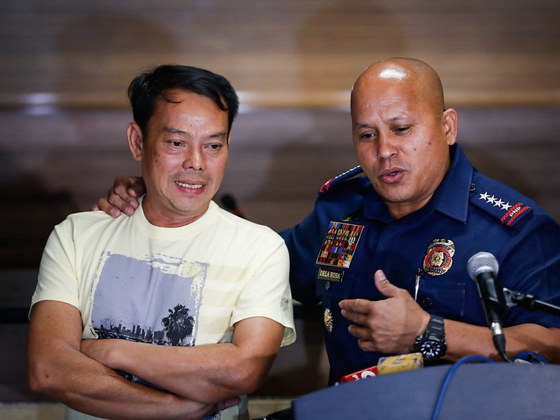 La police philippine tue six gardes armés d'un maire