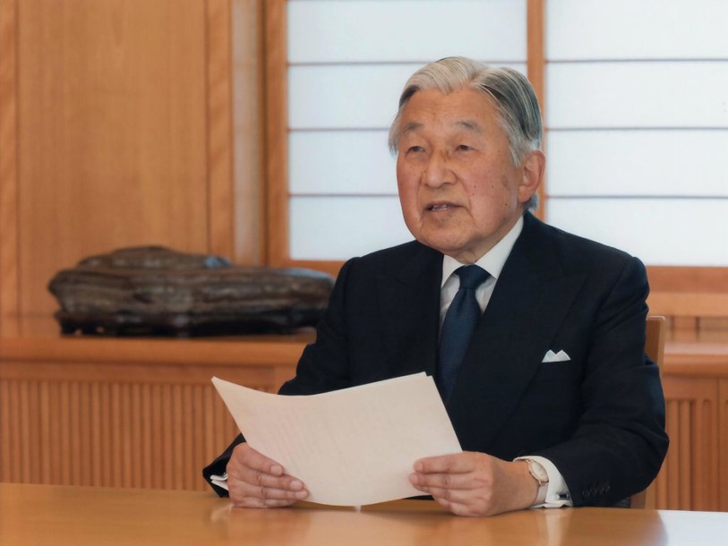 L'empereur japonais Akihito laisse entendre qu'il souhaite abdiquer