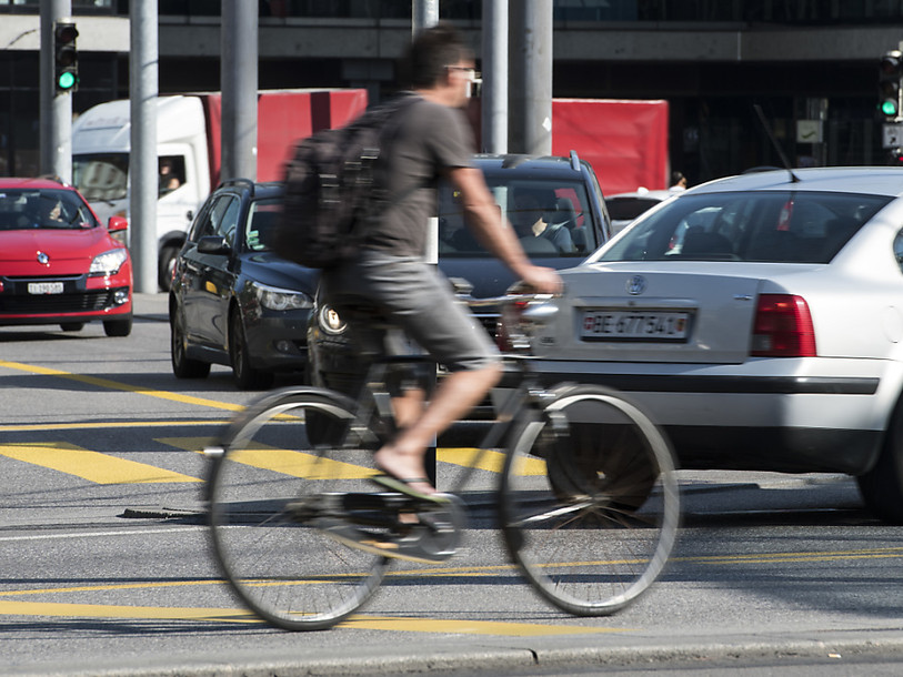 Le Conseil fédéral propose son alternative à l'initiative vélo