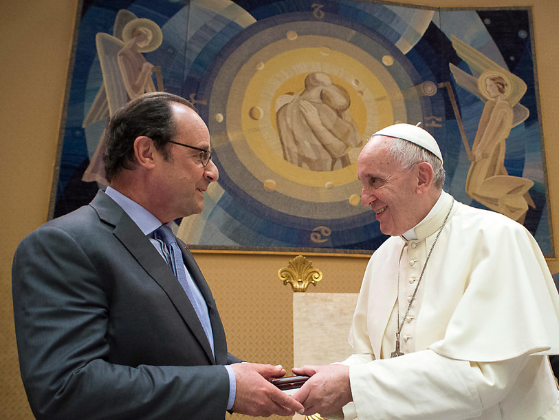 Hollande au Vatican pour parler solidarité et chrétiens d'Orient