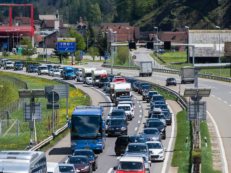 Un bouchon de près de 10 km au Gothard