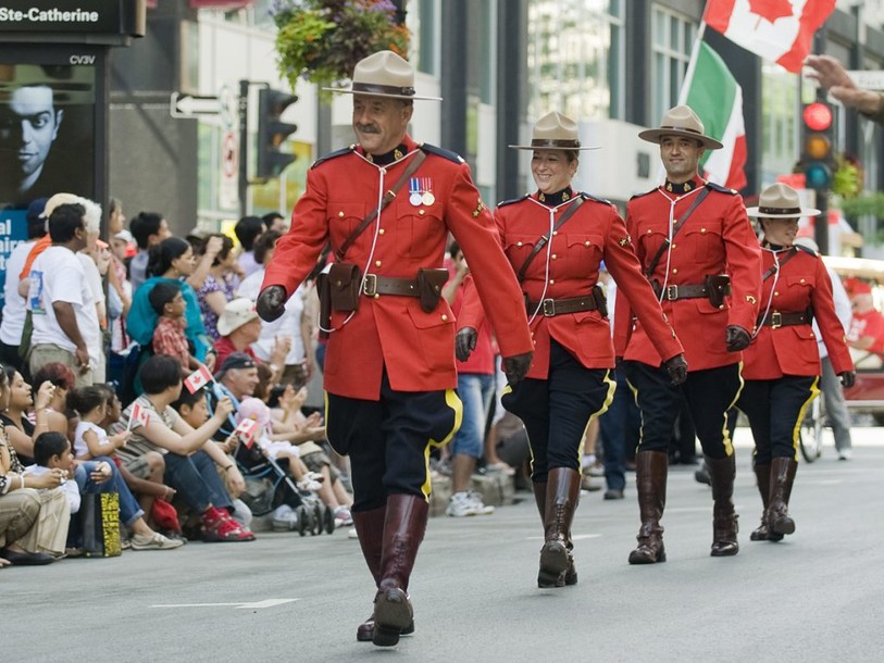 Le Canada autorise le hijab dans la police fédérale