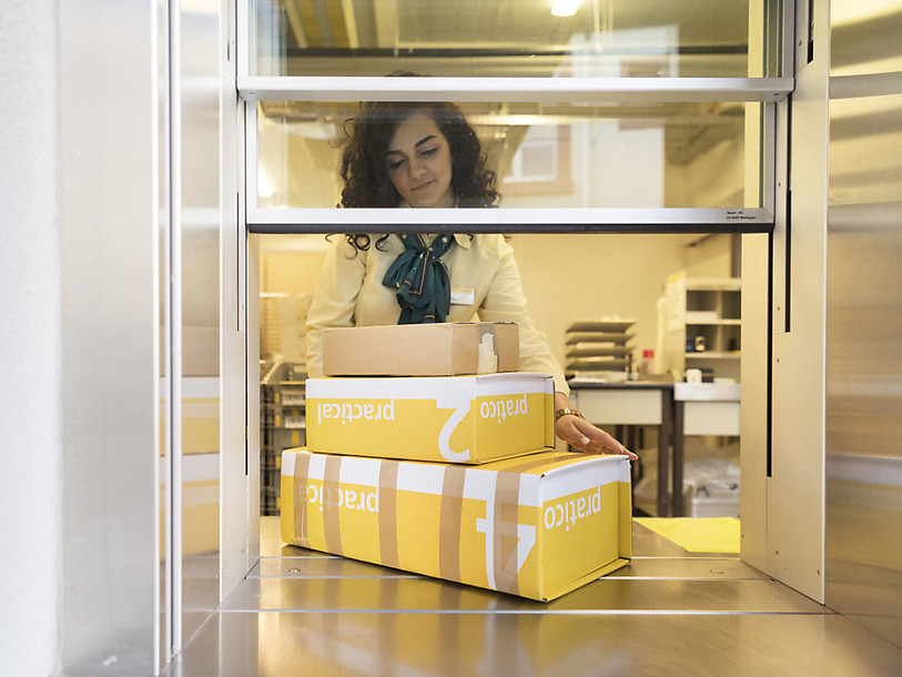 La Poste affiche un bénéfice en baisse au premier semestre
