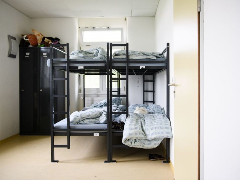 Conflits en hausse dans les centres fédéraux pour réfugiés