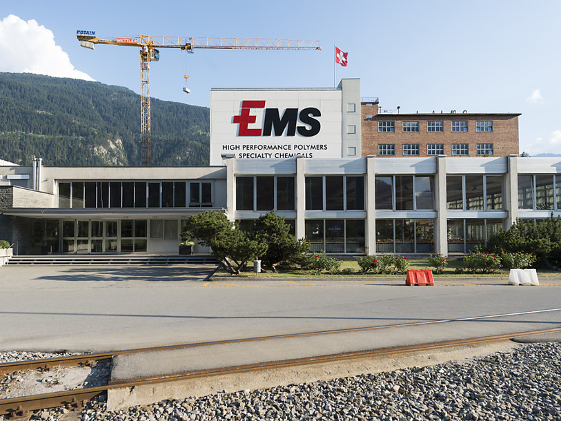 Le bénéfice semestriel d'Ems-Chemie bondit à 215 millions de francs
