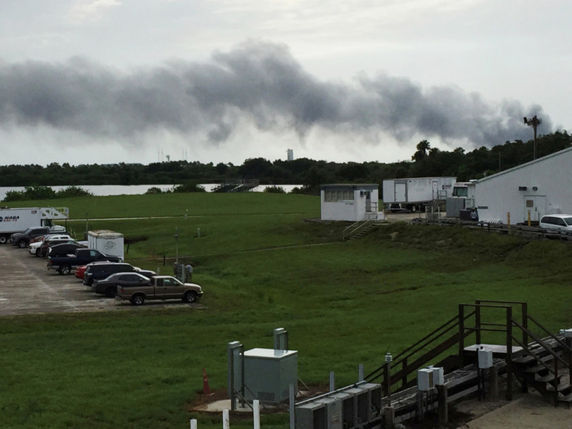 Explosions à Cap Canaveral avant le lancement d'une fusée SpaceX