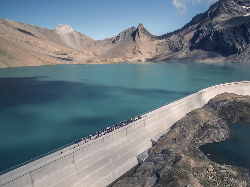 Glaris inaugure le plus long mur de barrage de Suisse à Linthal