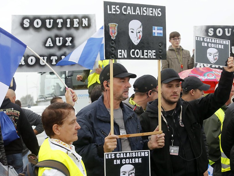 Centres d'accueil disséminés en France pour désengorger Calais