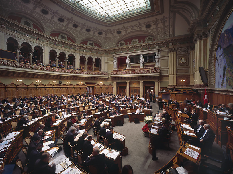 Une commission veut couper dans l'administration fédérale