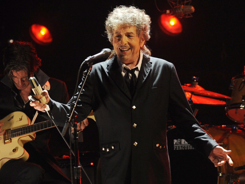 Bob Dylan accepte le prix Nobel de littérature