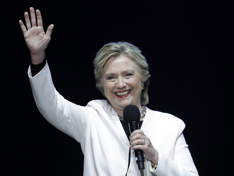 Emails: le FBI maintient sa position de ne pas poursuivre Clinton