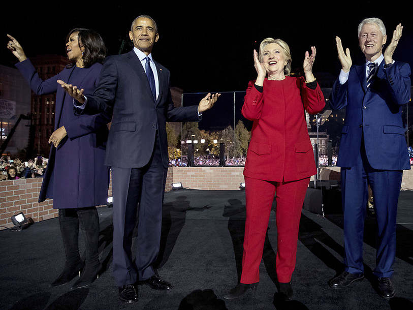 Clinton et Trump finissent comme ils avaient commencé, à l'opposé