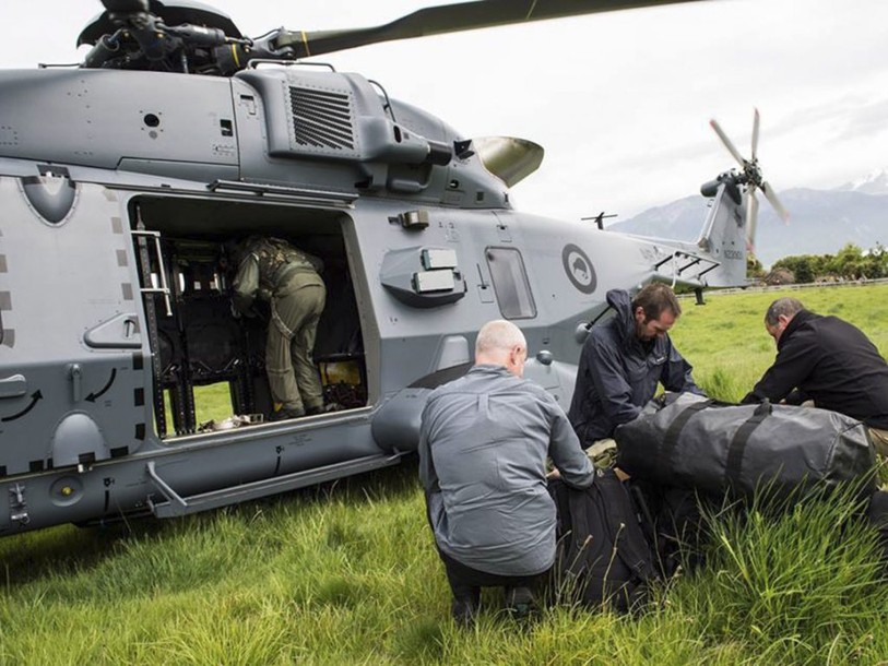 Les hélicoptères évacuent les touristes en Nouvelle-Zélande