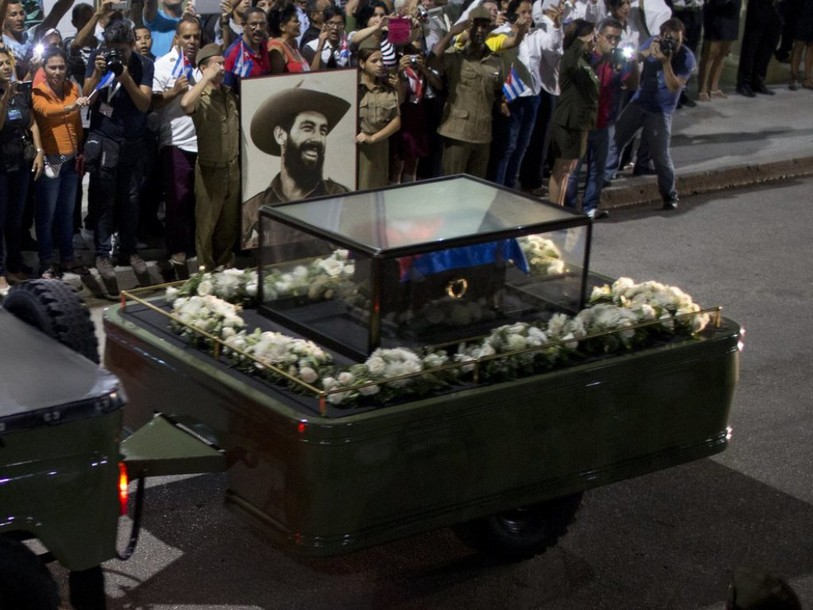 Castro retrouve le berceau de sa révolution pour un dernier adieu