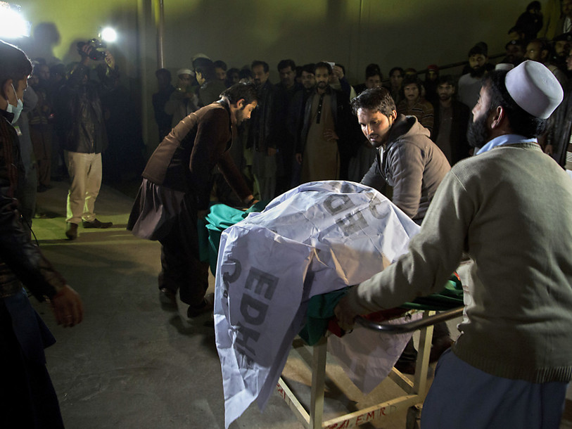 Un avion pakistanais s'écrase avec 48 personnes à bord