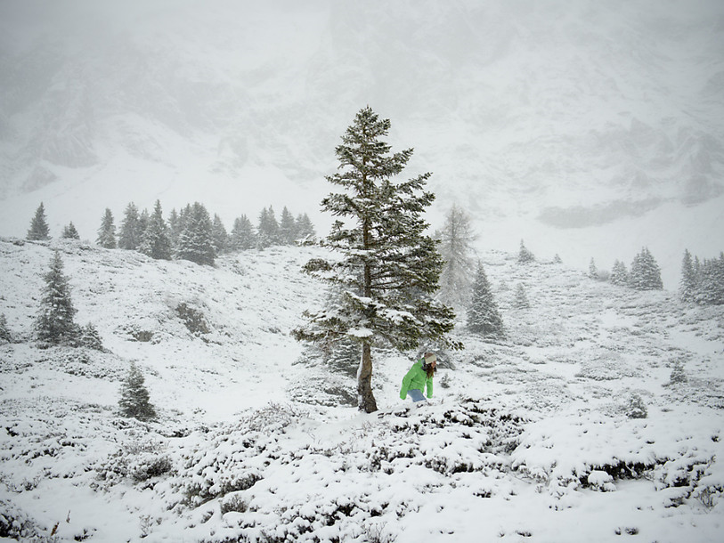 Une partie de la Suisse se réveille sous une couche de neige