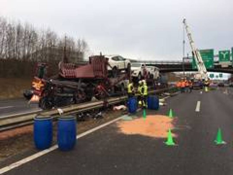Un camion en embardée sur l'A1: chauffeur grièvement blessé