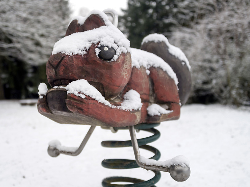 Une partie de la Suisse s'est réveillée sous la neige