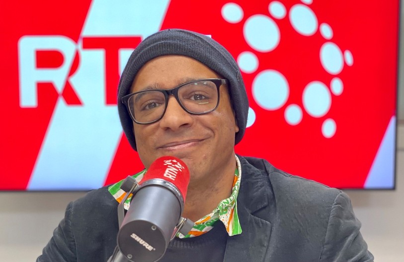 Le musicien neuchâtelois Jo Sieber est venu parler de son projet de comédie musicale dans La Matinale ce jeudi.
