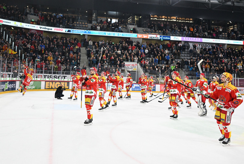 Le HC Bienne, qui semble plus que jamais taillé pour se mêler à la lutte pour le titre, devra assumer son costume. (Photo : Georges Henz)