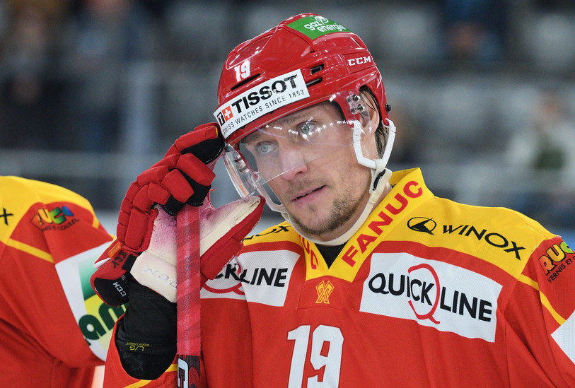 L'attaquant du HC Bienne Jesper Olofsson va renforcer Davos lors de la Coupe Spengler. (Photo : archives Georges Henz)