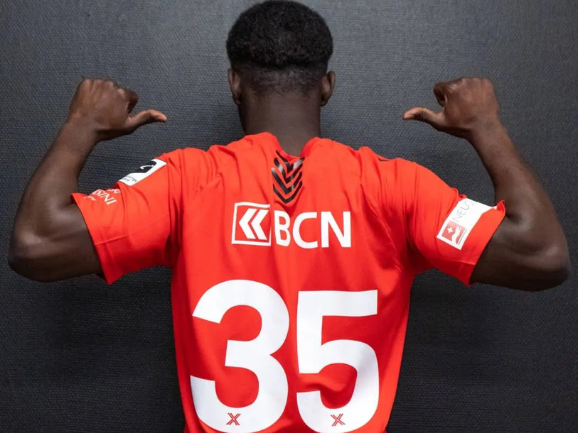 Frank Amoabeng tourne le dos à Neuchâtel Xamax. (Photo Xamax)