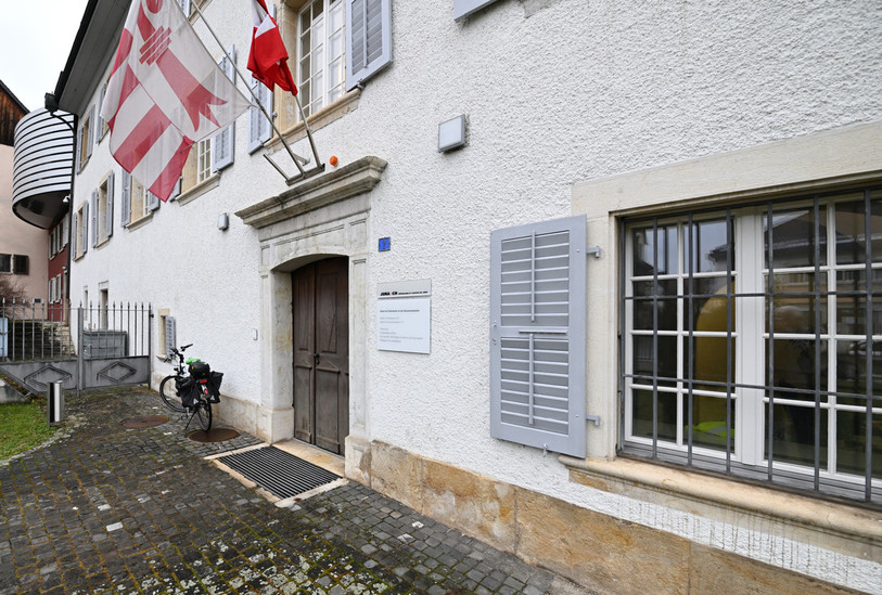 La décision du Conseil du Jura bernois continue de faire réagir. (Photo : Georges Henz/archives)