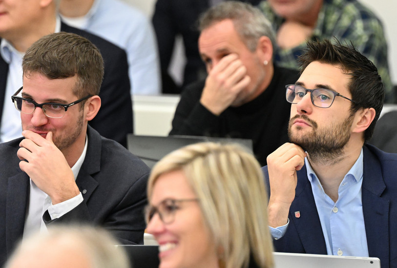 Les propos de Mathieu Cerf (à droite) n'ont pas été du goût du Gouvernement jurassien. (Photo : Georges Henz)