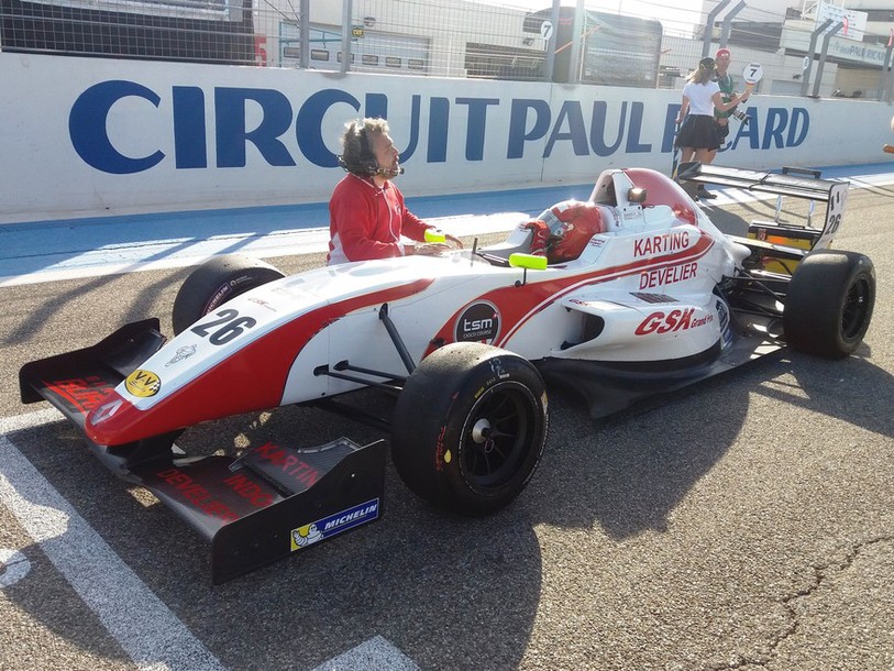 Grégoire Saucy sur la grille de départ du circuit Paul-Ricard