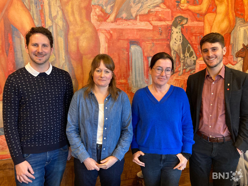 De gauche à droite: le président du groupe socialiste au Grand Conseil Jonathan Gretillat, les députées Sarah Fuchs-Rota et Martine Docourt-Ducommun, ainsi que le président du PSN Romain Dubois.